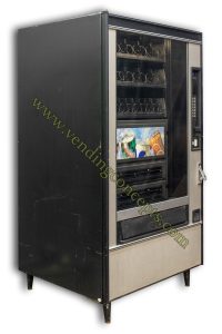 Refurbished Crane National 497 Combo Snack and Drink Vending Machine view 2